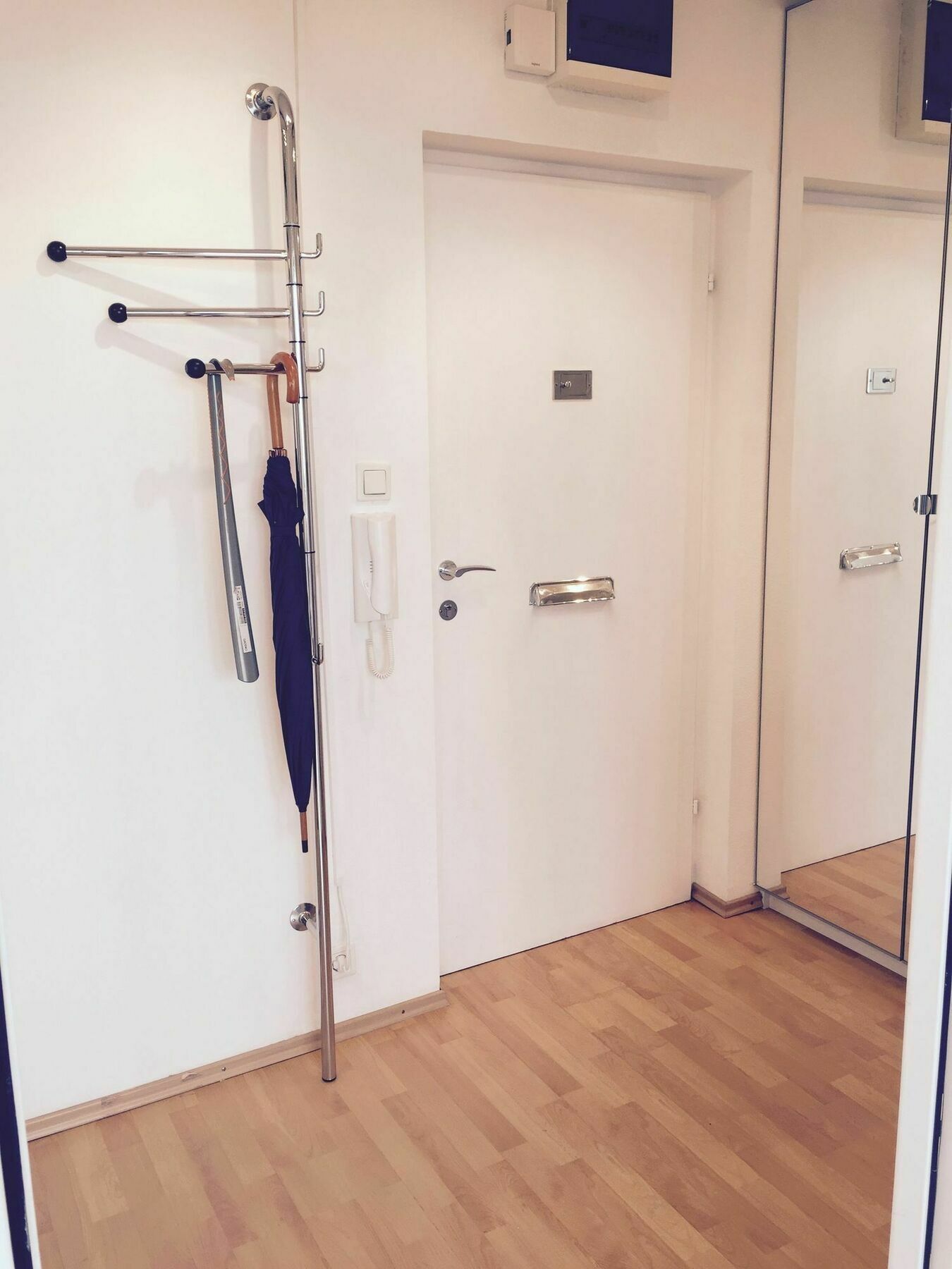 וינה Affordable Studio Near City Center מראה חיצוני תמונה